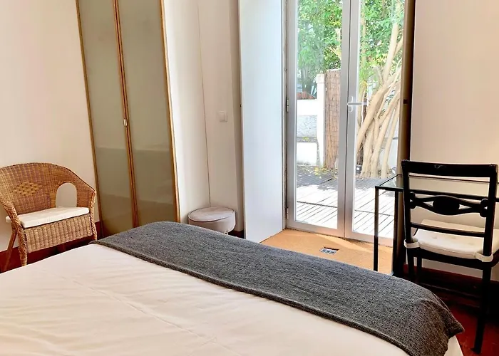 Quiet And Charming - With Yard, Center Apartmán Lisboa