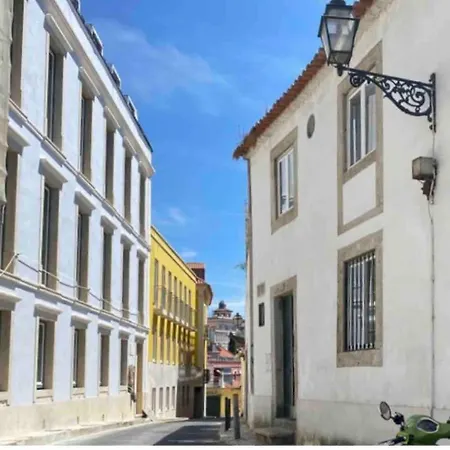 Quiet And Charming - With Yard, Center Lisbon